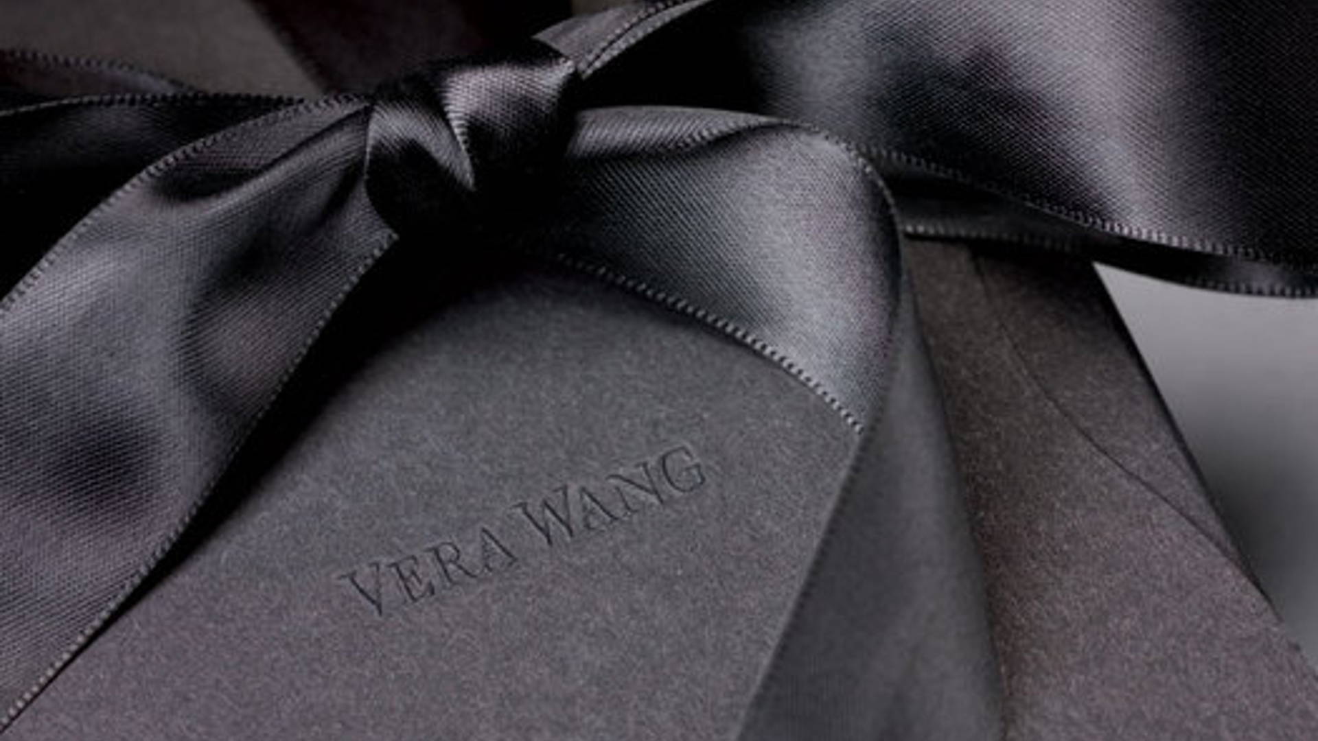 Featured image for Vera Wang Jewelry Packaging