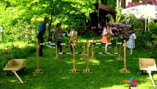 bester geburtstagde spiel mal bunt pferde hindernisse blin team