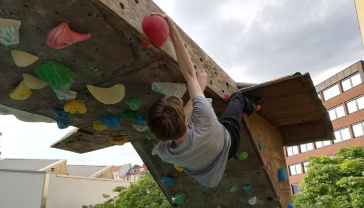 boulderworx kletteranlagen kopfüber klettern
