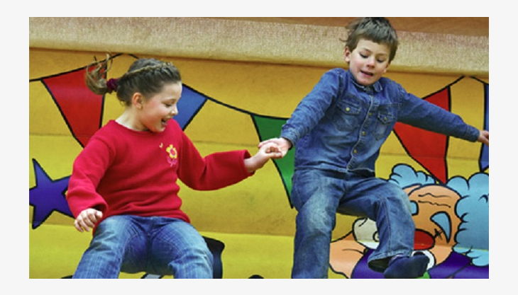 trampolino kinderspielpark spass