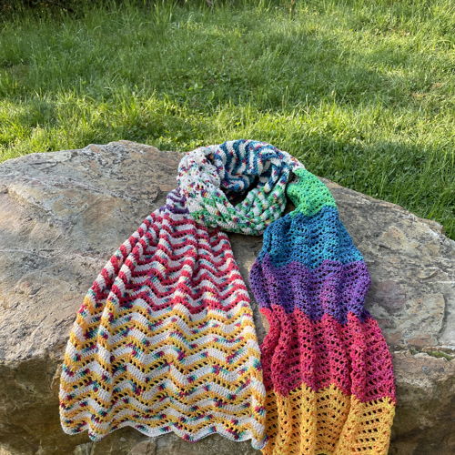 Gehäkelter Wellenschal Laura