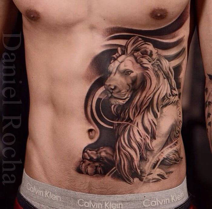 Tatouage Lion Homme Ventre