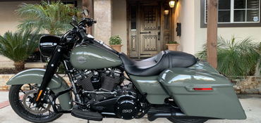 2021 HARLEY-DAVIDSON ROAD KING SPECIAL motorcycle for rent near Encino, CA