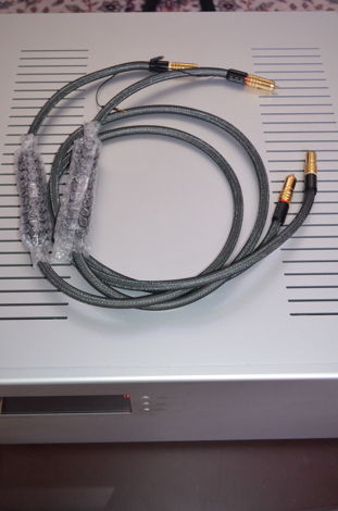 Tara Labs The 0.8 ISM On Board 1.5m RCA interconnects *...