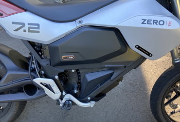 2022 ZERO FXE ZF7.2 motorcycle for rent near Portland, OR