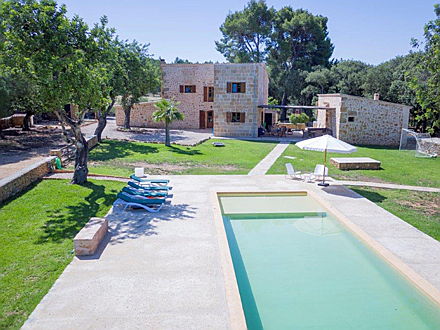  Balearic Islands
- Lovely country home for sale in Alcudia