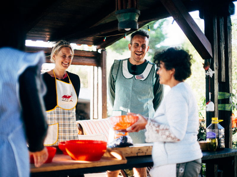 Cours de cuisine Cassano delle Murge: Cours de cuisine sur les pâtes des Pouilles et déjeuner dans le jardin