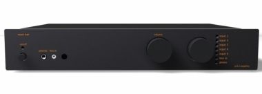 MUsic Hall A15.2   As New Int amp w/phono