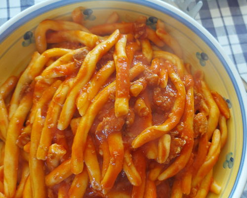 Cooking classes Acireale: Cooking fresh pasta and tiramisu at the foot of Mount Etna