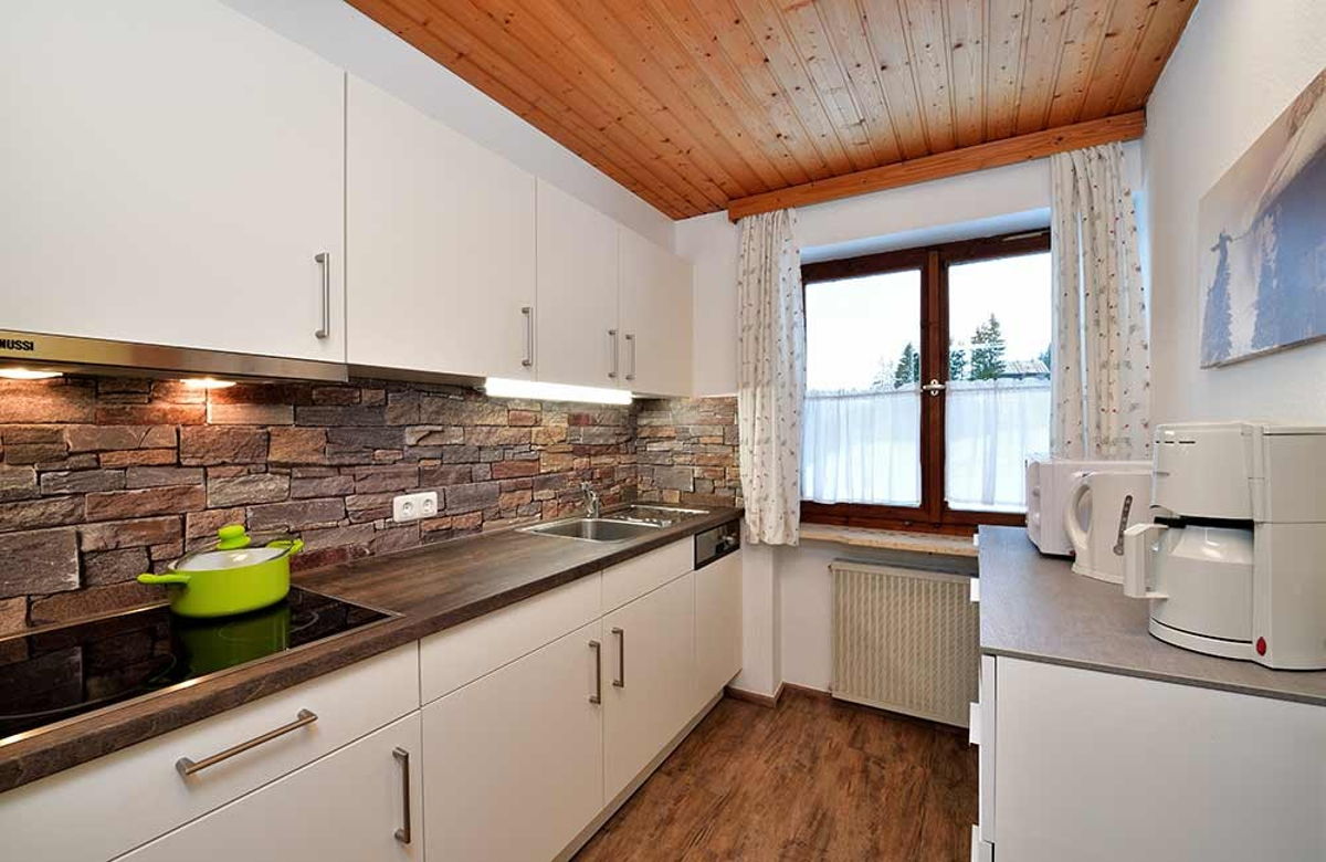 Großzügige Küchenzeile in Riezlern Ferienwohnung