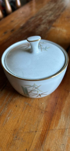 Noritake Vintage Dinner Set Design Canton Bamboo Pattern - Image 8