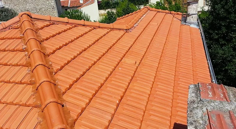 Rénovation de la couverture en tuiles de Marseille d’une villa à Nice — photo 8 sur 11 — CEG TOITURE