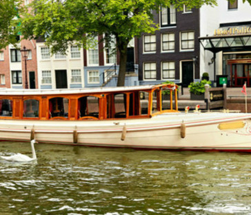 Круиз на частном кораблике по каналам Амстердама