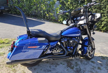 2017 HARLEY-DAVIDSON FLHX STREET GLIDE motorcycle for rent near Miami, FL