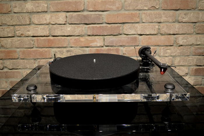 Pro-Ject 2Xperience Primary - Limited Ed. Acrylic Turnt...