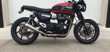 2017 TRIUMPH STREET TWIN motorcycle for rent near Orlando, FL