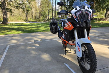 2024 KTM 1290 SUPER ADVENTURE R motorcycle for rent near Maple Valley, WA