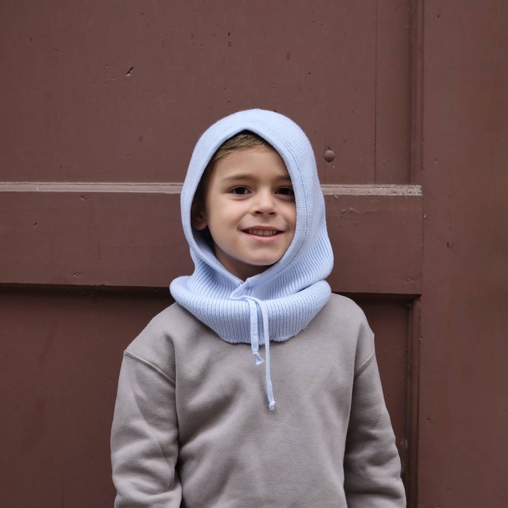 Cagoule laine Made in Italy, enfant adulte, premium, élégance, chaleur, douceur, confort hiver, haute qualité, finitions luxe, style intemporel, respirante, durable, unisexe vieux rose