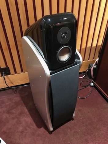 Revel Ultima Studio Full Range Floor Standing Speaker