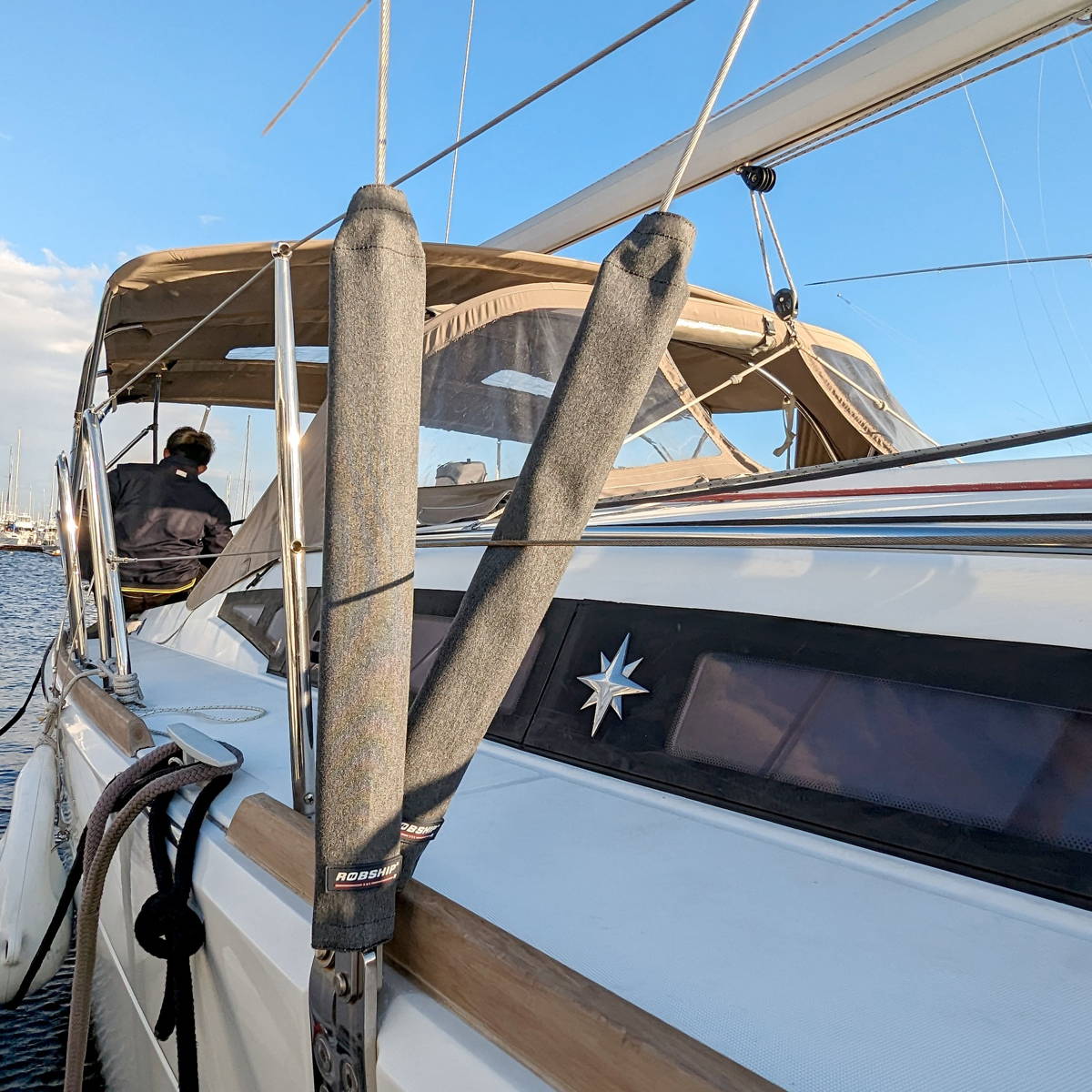 Cover, Turnbuckle, MK2 — cover_turnbuckle_mk2_onboard_image_01-min.jpg