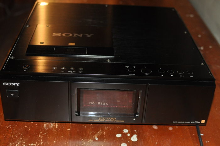 Sony SCD-777es