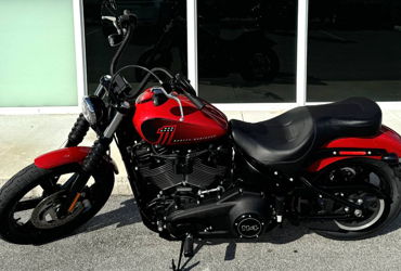 2023 HARLEY-DAVIDSON STREET BOB 114 motorcycle for rent near Davie, FL