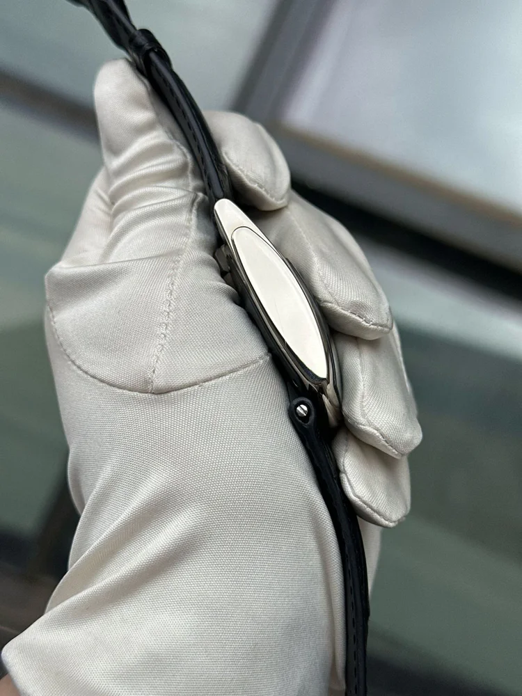 UR-103.09 White Gold Box and papers