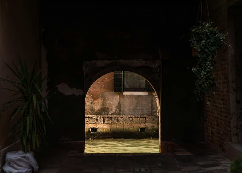Rialto to San Marco: Ghosts of Venice After Dark - photo 6