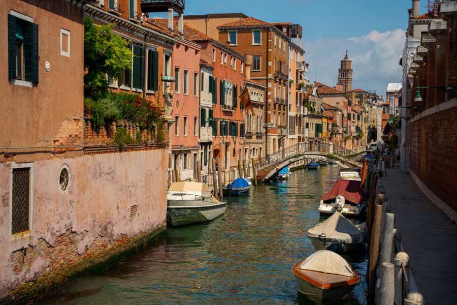 Venice Photo Adventure: Iconic Shots & Secret Streets - photo 5