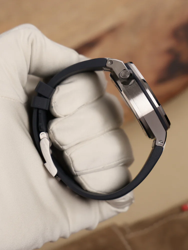 Audemars Piguet Royal Oak Offshore Diver 15720ST.OO.A027CA.01