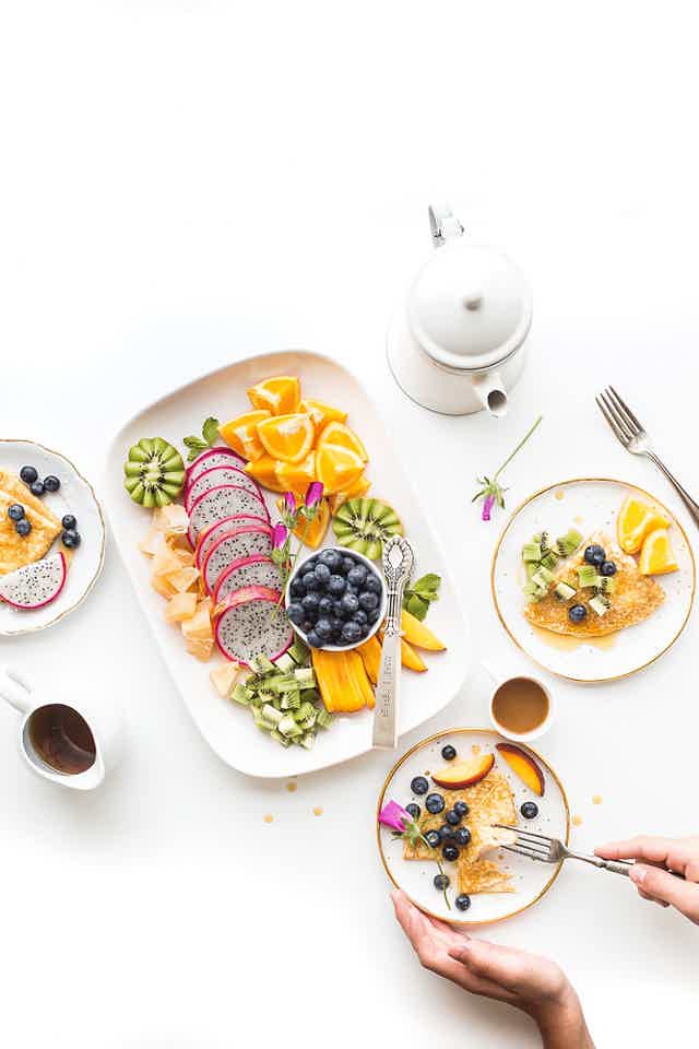 Natural Hormone Balance: What to Eat and What to Avoid