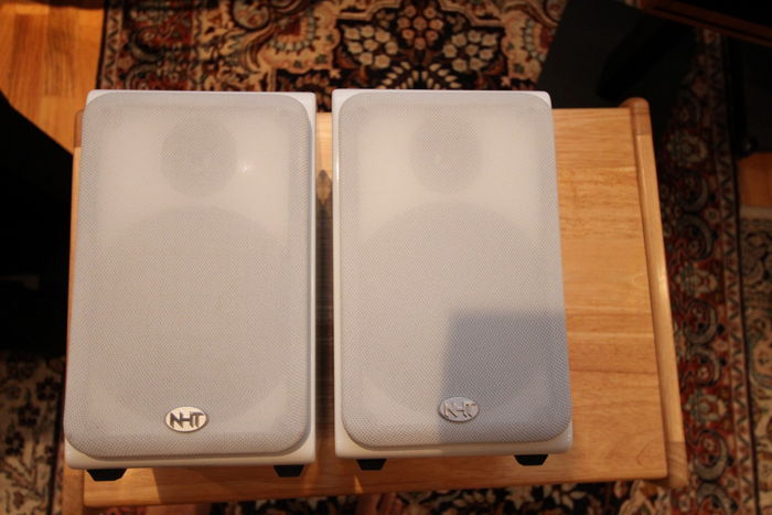 NHT SB-1 speakers Gloss white