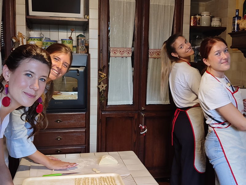 Kochkurse Pedara: Junggesellinnenabschied: Kochkurs mit typisch sizilianischen Gerichten