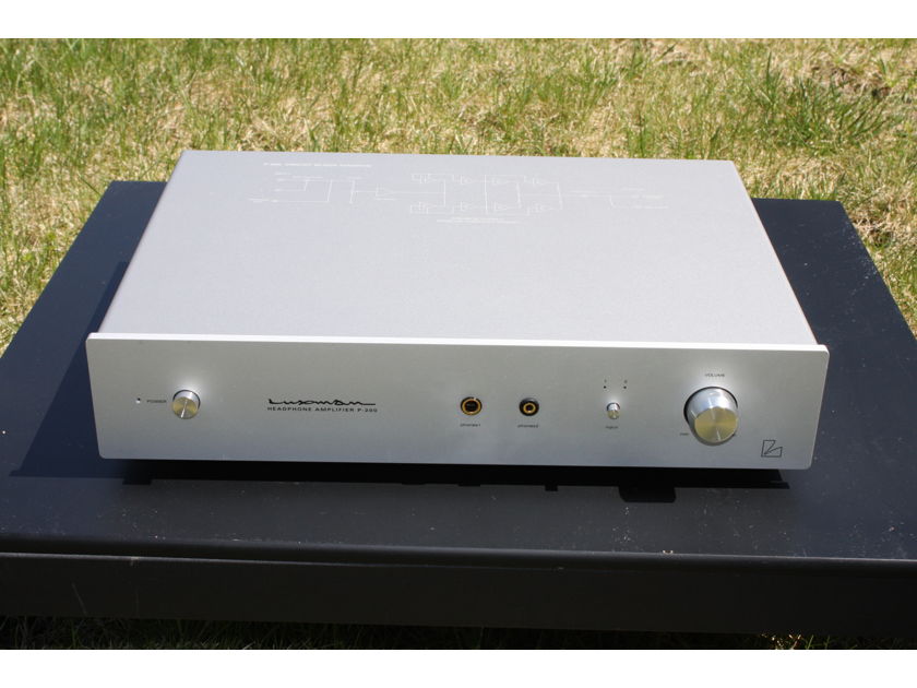 LUXMAN P-200 Headphone Amplifier