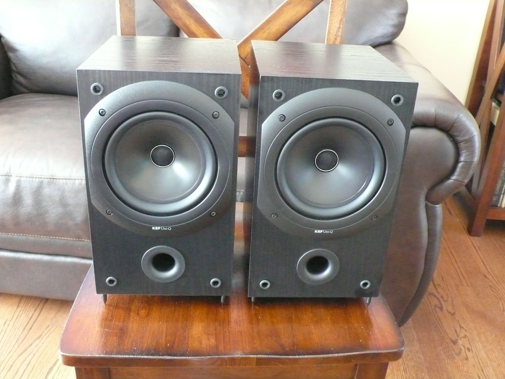 Kef q10 hot sale speakers