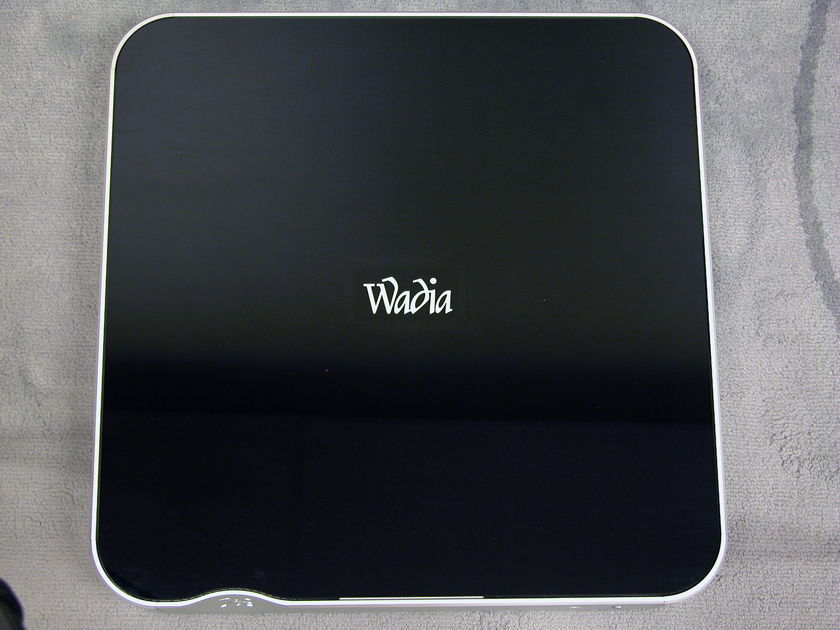 Wadia M330 Media Server in Silver