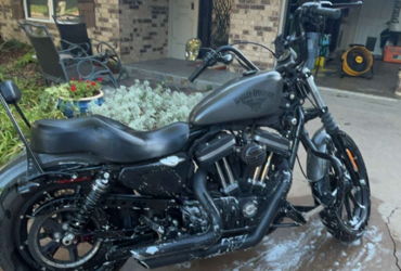 2018 HARLEY-DAVIDSON XL883N IRON 883 motorcycle for rent near Fort Worth, FORT
