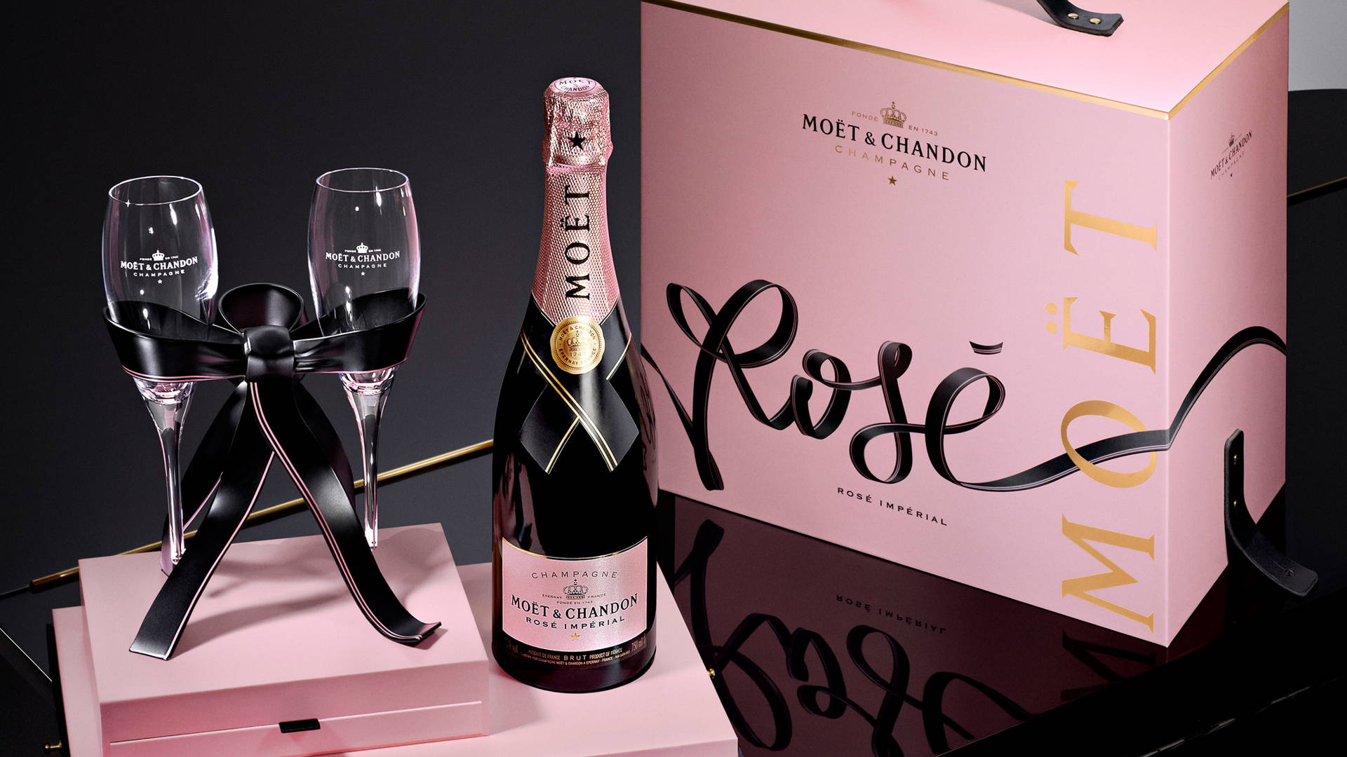 Featured image for Moët & Chandon 'Link Your Love'