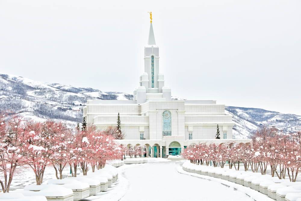 Bountiful temple after snowfall.