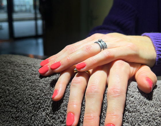 Manicure mit Nagellack