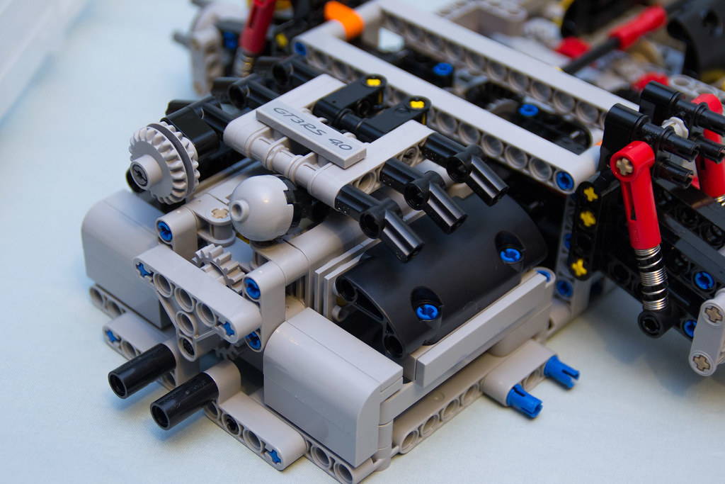 lego 42056 engine