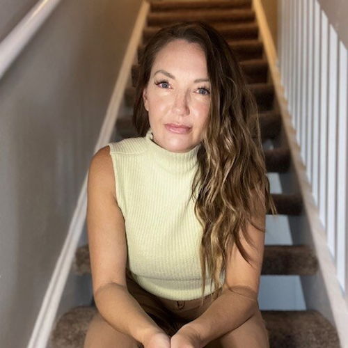 Lauren  Cross