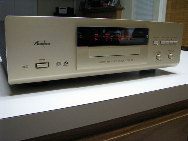 Accuphase DP-85 SACD/CD Text Player