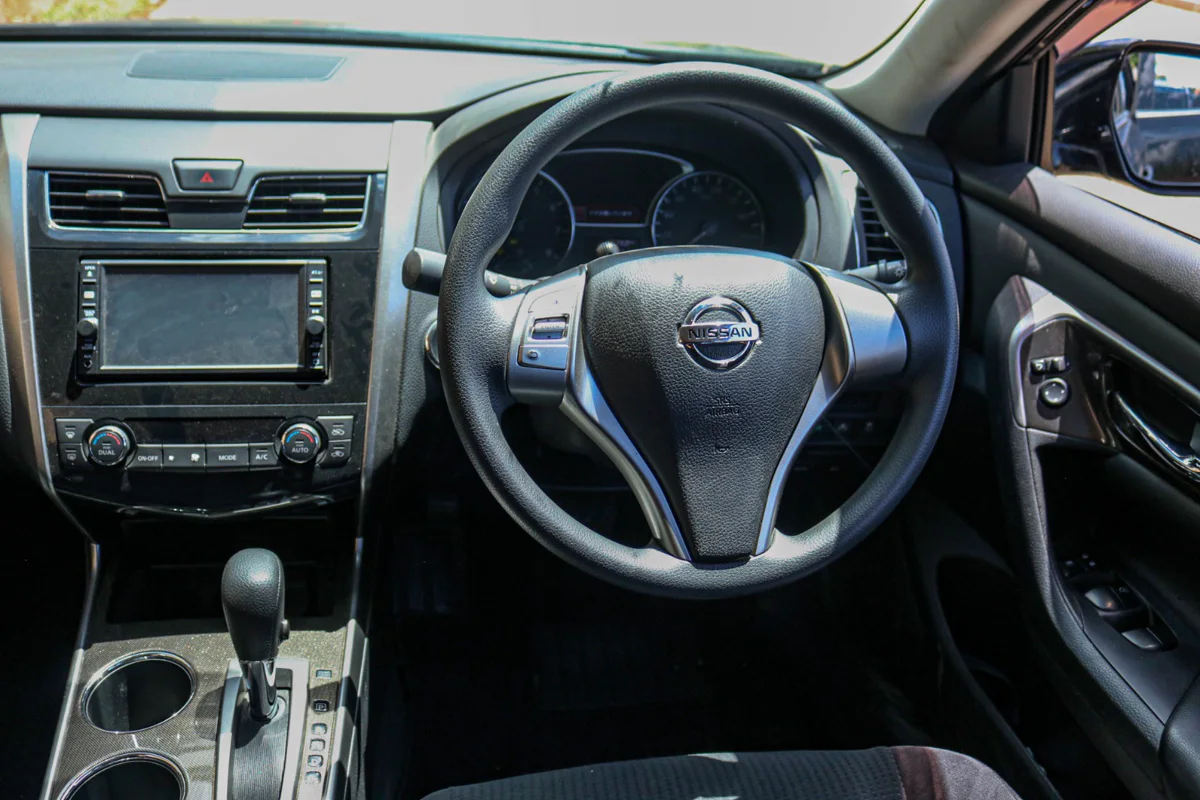 2016 Nissan Teana — Royal Max Motors — photo 14 of 15