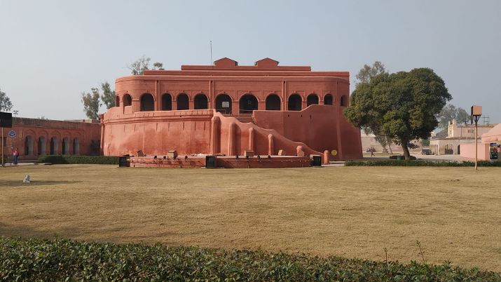 Amritsar's name itself holds significance; it translates to Pool of Nectar, alluding to the sacred Amrit Sarovar (pool) within the temple complex 