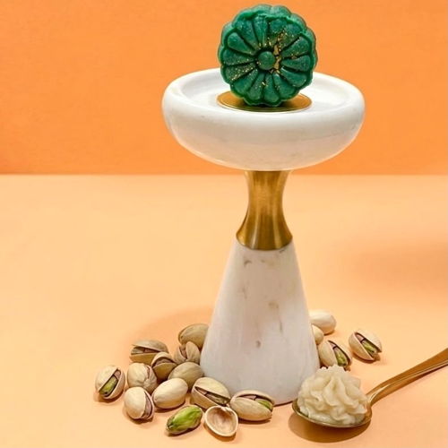 Pistachio White Lotus Snowskin Mooncake