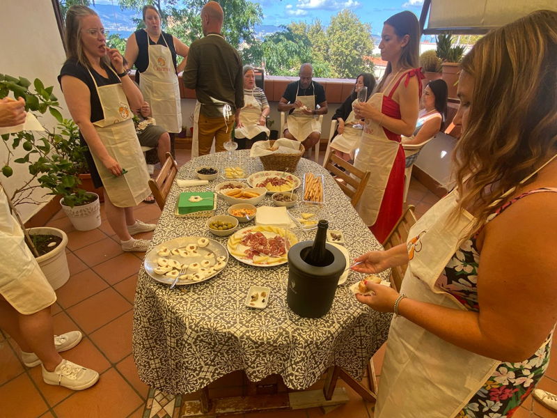 Cooking classes Reggio Calabria: Reggio Calabria crepes: taste and Christmas tradition