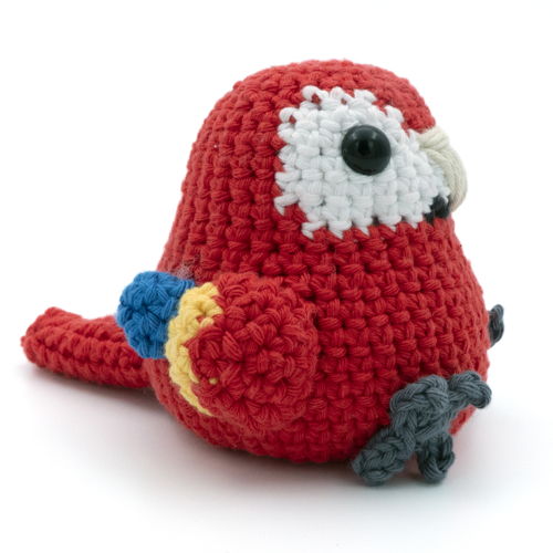 Amigurumi Scarlet Macaw