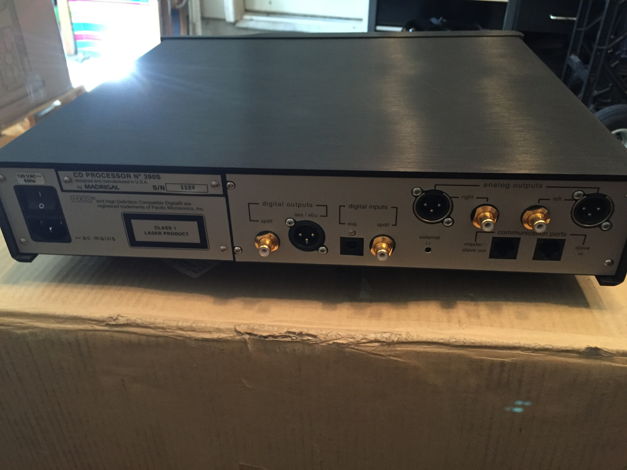 Mark Levinson No 390S CD player/DAC Mint customer trade-in