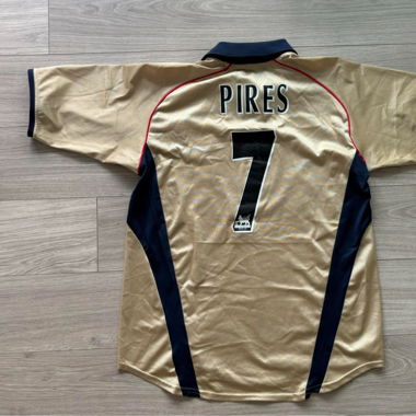 2001-02 Arsenal Away Shirt Pires #7 Size M
